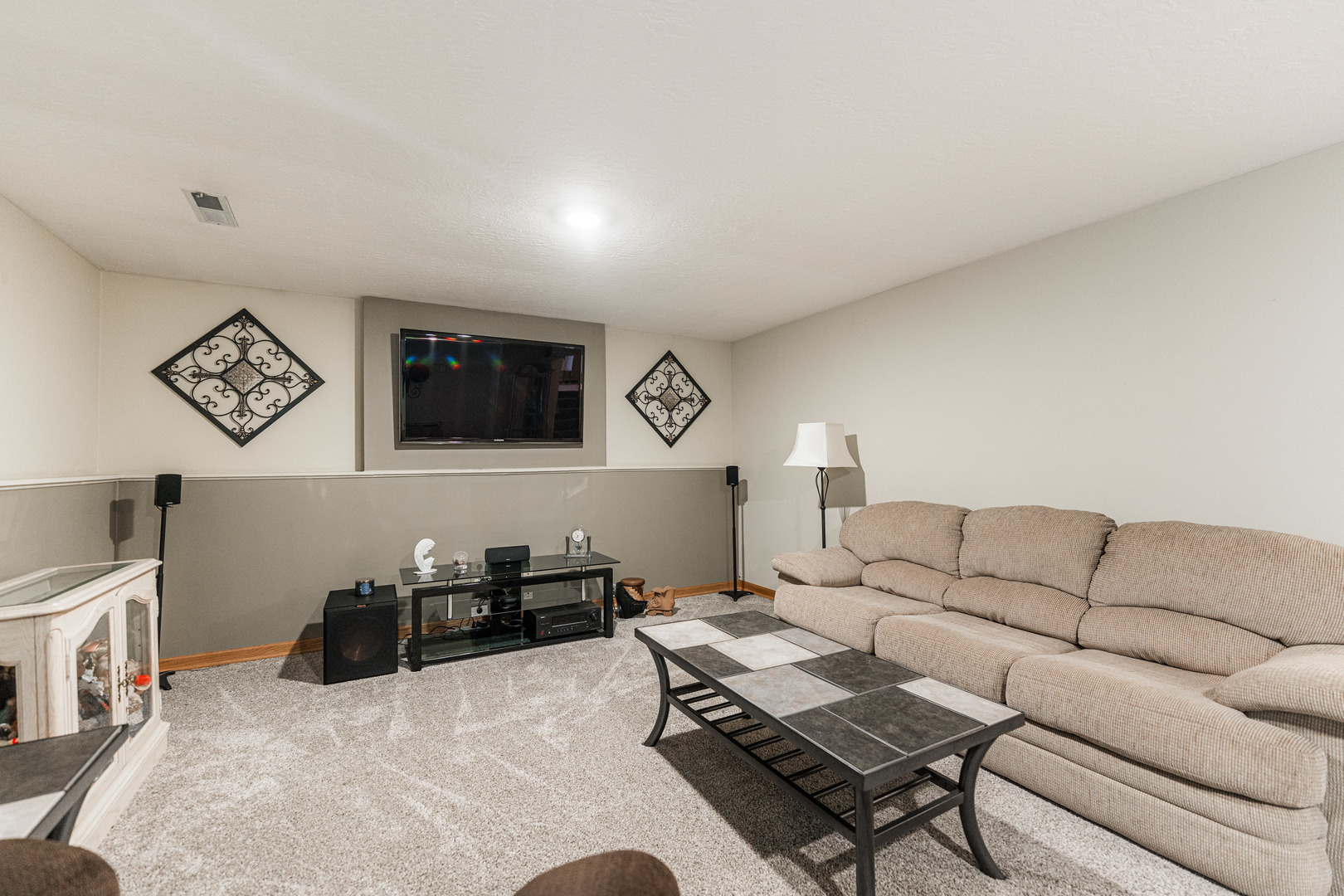 554 North Green Ridge Street Addison, IL 60101 - Photo 24 of 48 Gallery Image 24