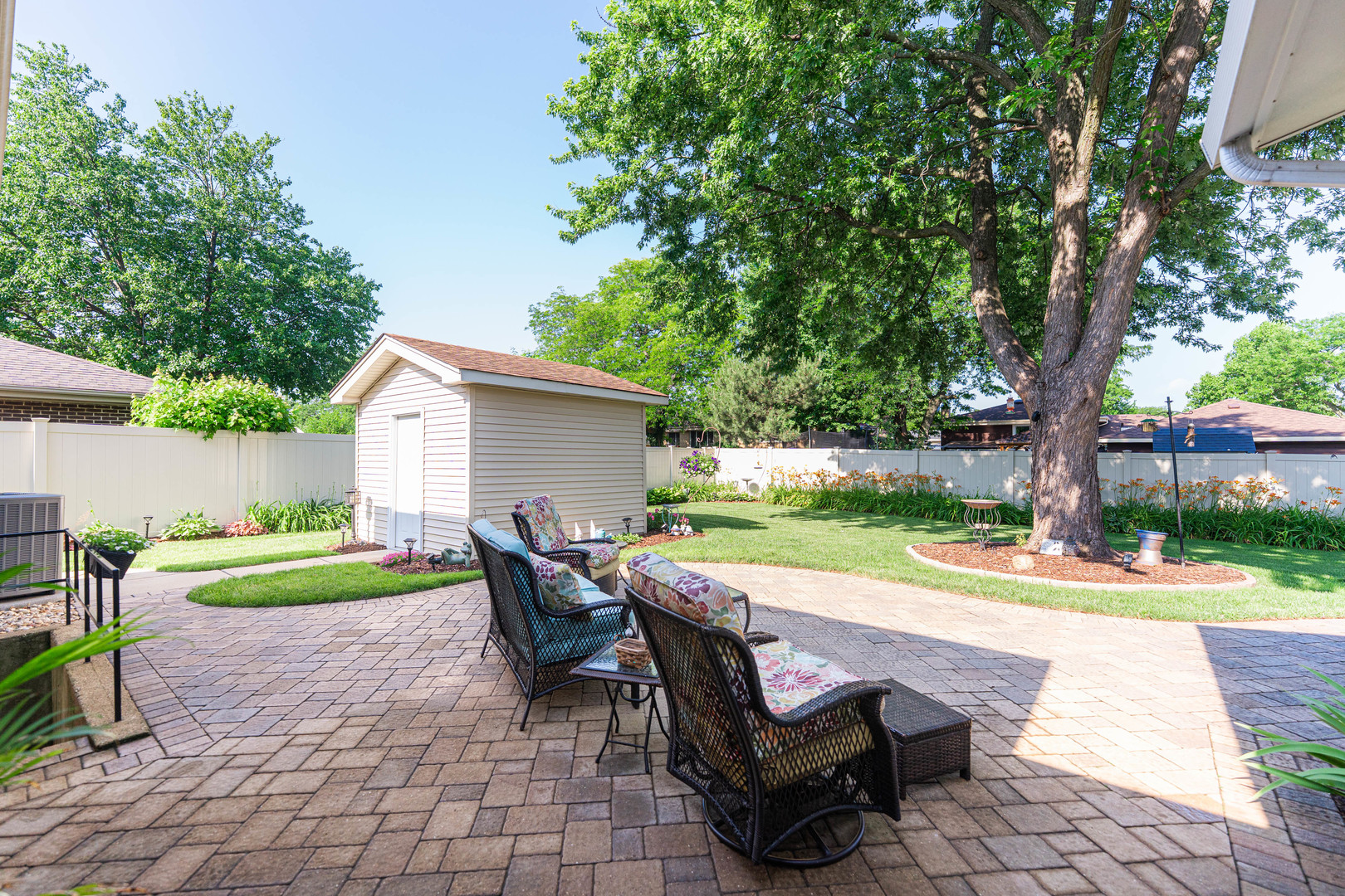 554 North Green Ridge Street Addison, IL 60101 - Photo 30 of 48 Gallery Image 30