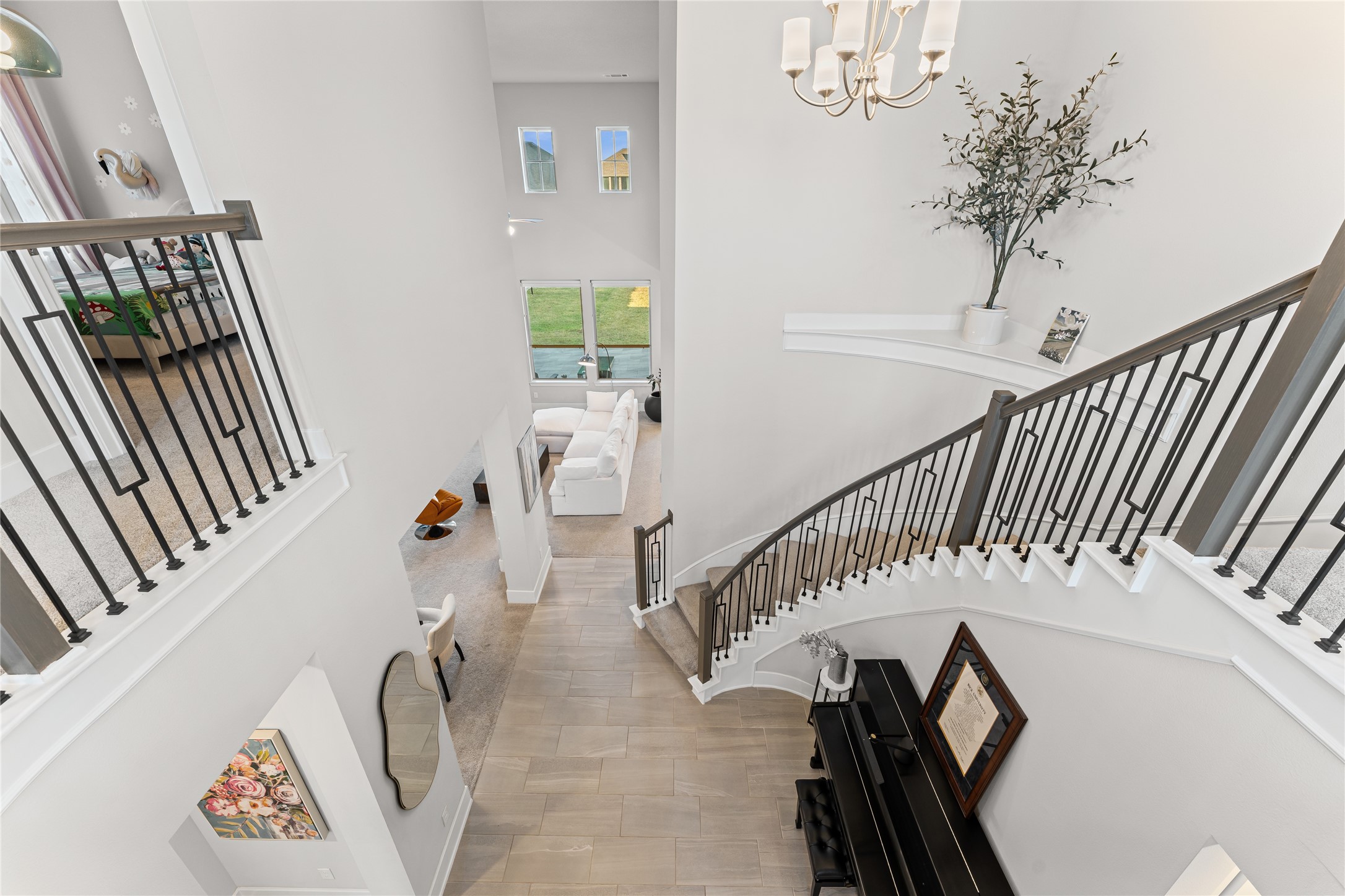 8815 Iron Forge Road Missouri City, TX 77459 - Photo 25 of 40 a view of entryway and hall