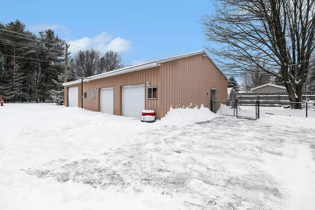 $180,000 | 219 South Apple Avenue, Hart, MI 49420