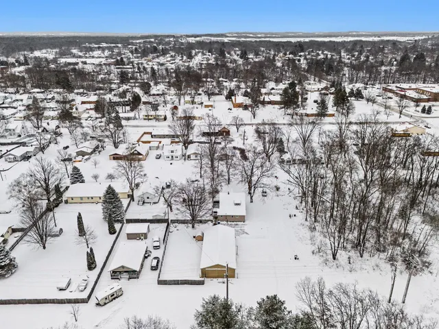 $180,000 | 219 South Apple Avenue, Hart, MI 49420