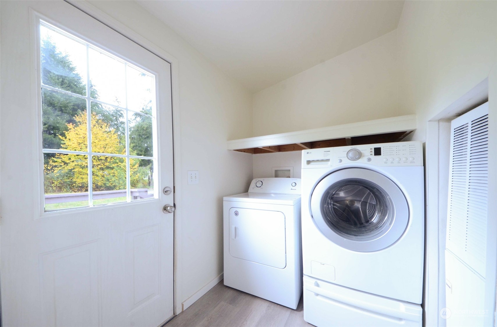 8827 173rd Avenue Southwest Rochester, WA 98579 - Photo 14 of 15 a utility room with dryer and washer