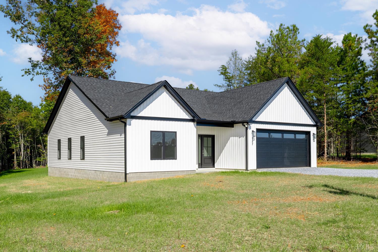 757 Down Creek Road Brookneal, VA 24528 - Photo 11 of 49