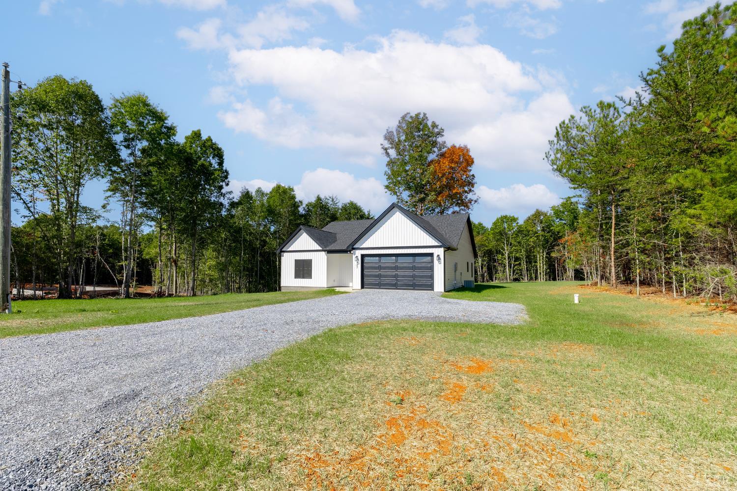 757 Down Creek Road Brookneal, VA 24528 - Photo 10 of 49