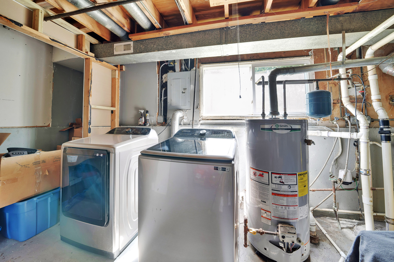 17303 Apple Tree Drive Hazel Crest, IL 60429 - Photo 21 of 23 a kitchen with refrigerator and window