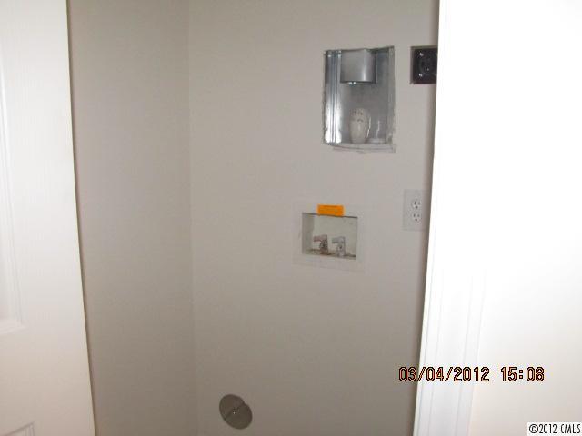 638 Raphael Place, Unit 638 Charlotte, NC 28205 - Photo 12 of 13 Gallery Image 12