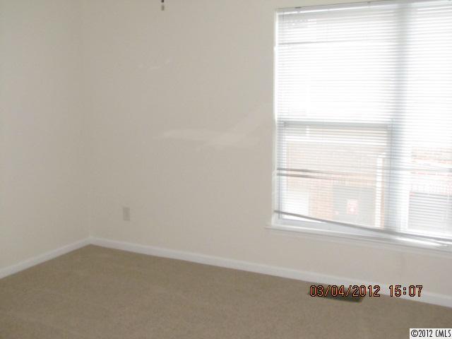 638 Raphael Place, Unit 638 Charlotte, NC 28205 - Photo 9 of 13 Gallery Image 9