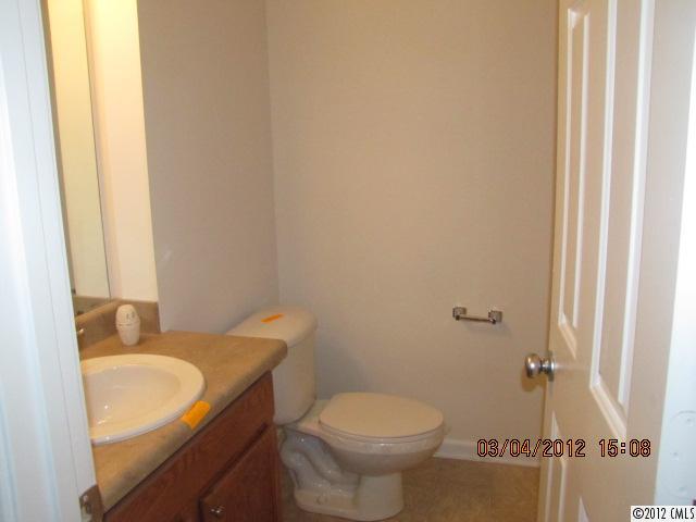 638 Raphael Place, Unit 638 Charlotte, NC 28205 - Photo 10 of 13 Gallery Image 10