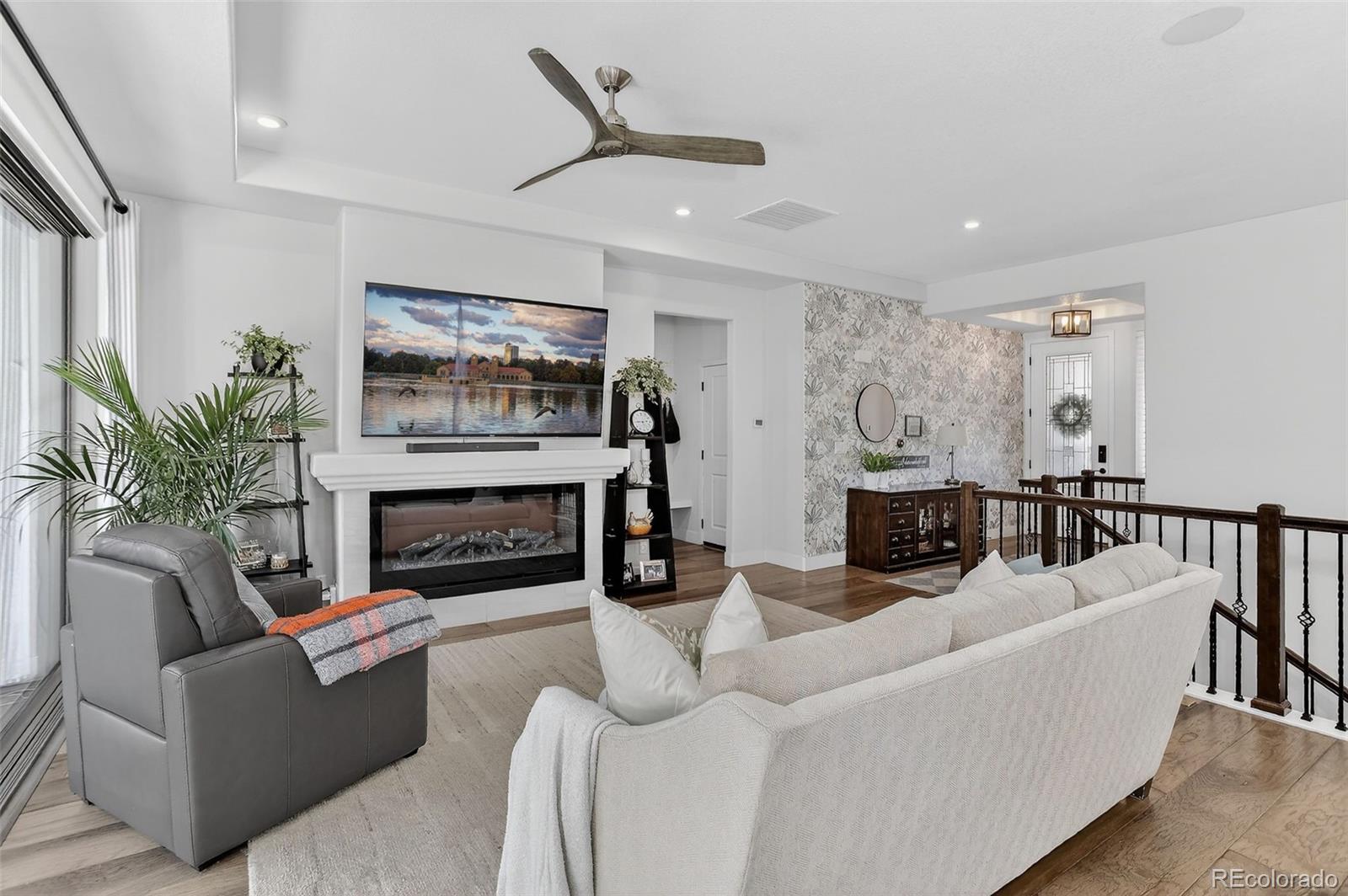 20392 53rd Avenue Denver, CO 80249 - Photo 8 of 48