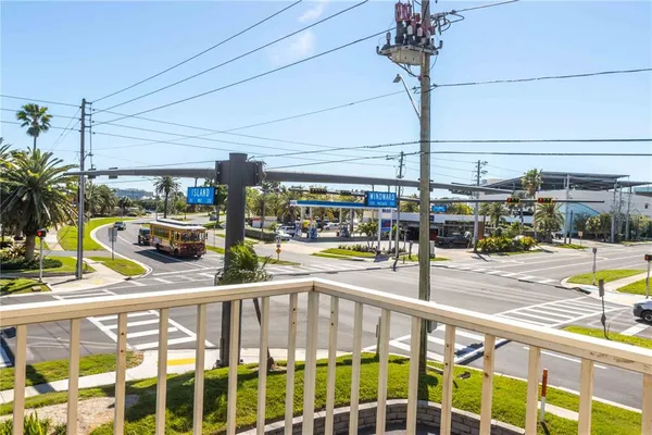 $3,000 | 105 Island Way, Unit 142, Clearwater Beach, FL 33767