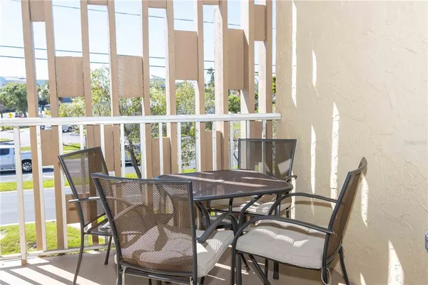 $3,000 | 105 Island Way, Unit 142, Clearwater Beach, FL 33767