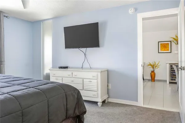 $3,000 | 105 Island Way, Unit 142, Clearwater Beach, FL 33767