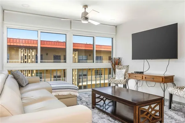 $3,000 | 105 Island Way, Unit 142, Clearwater Beach, FL 33767