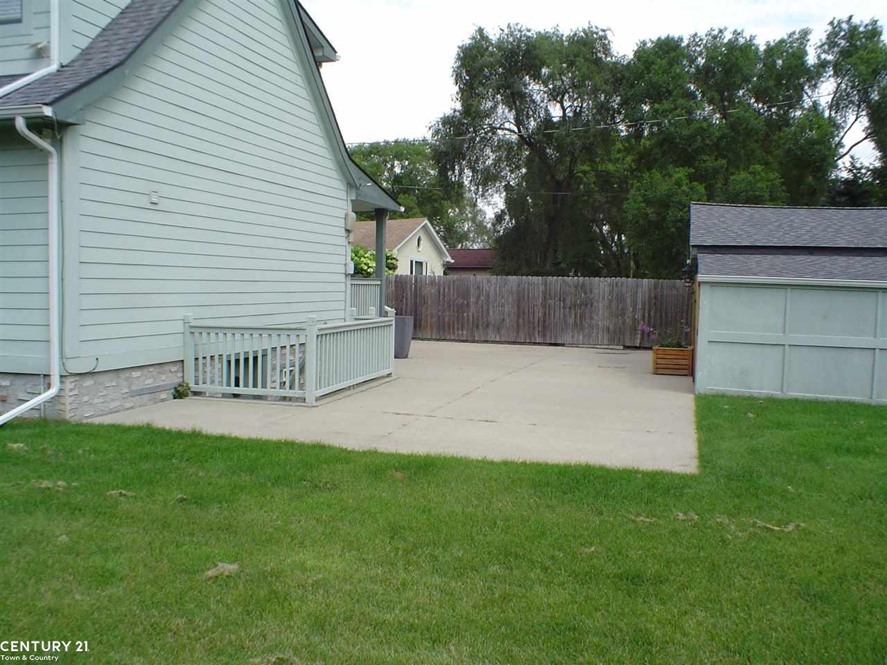2443 Gerald Avenue Rochester Hills, MI 48307 - Photo 41 of 55