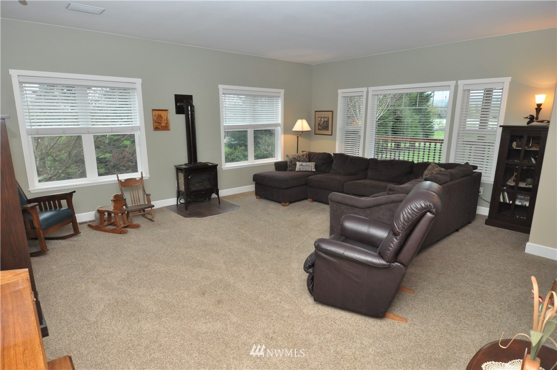 25317 Hoehn Road Sedro-Woolley, WA 98284 - Photo 6 of 24 Gallery Image 6