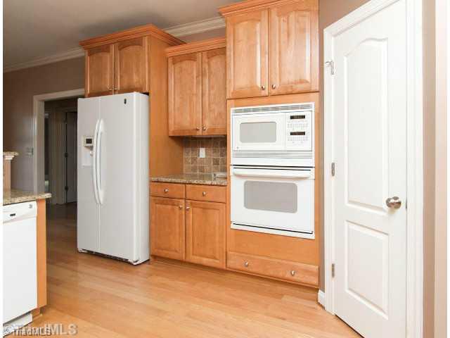 8450 Alice Player Drive Oak Ridge, NC 27310 - Photo 5 of 16 Kitchen.