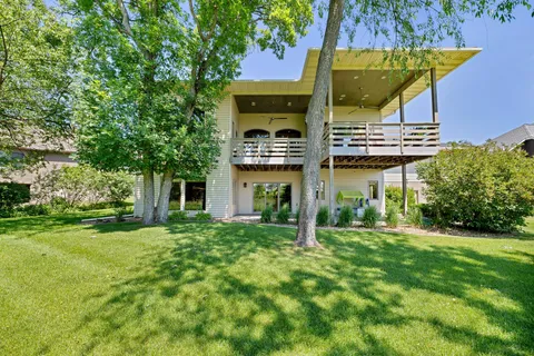 $1,200,000 | 2716 103rd Court Northeast, Blaine, MN 55449