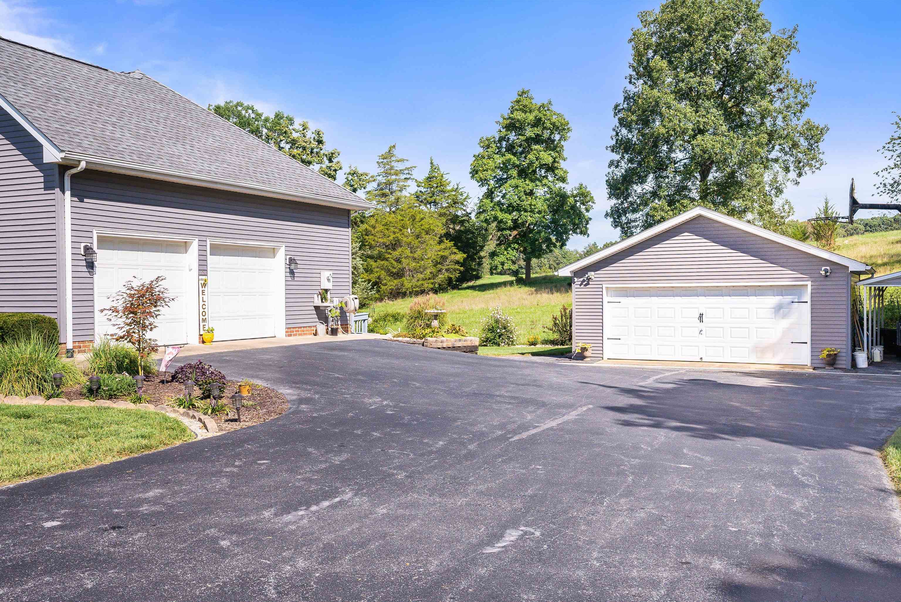 1076 Patterson Mill Road Grottoes, VA 24441 - Photo 4 of 64