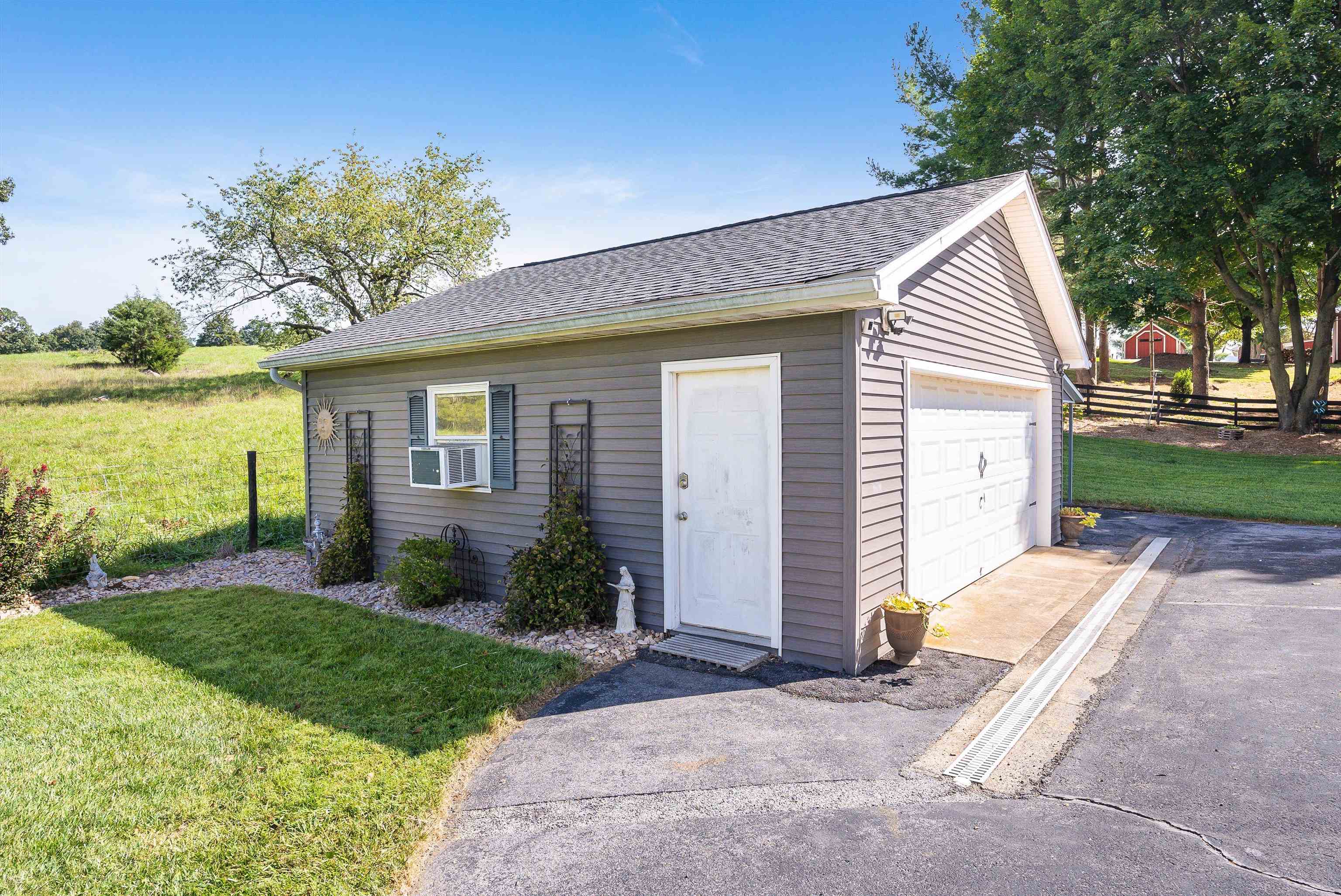 1076 Patterson Mill Road Grottoes, VA 24441 - Photo 47 of 64