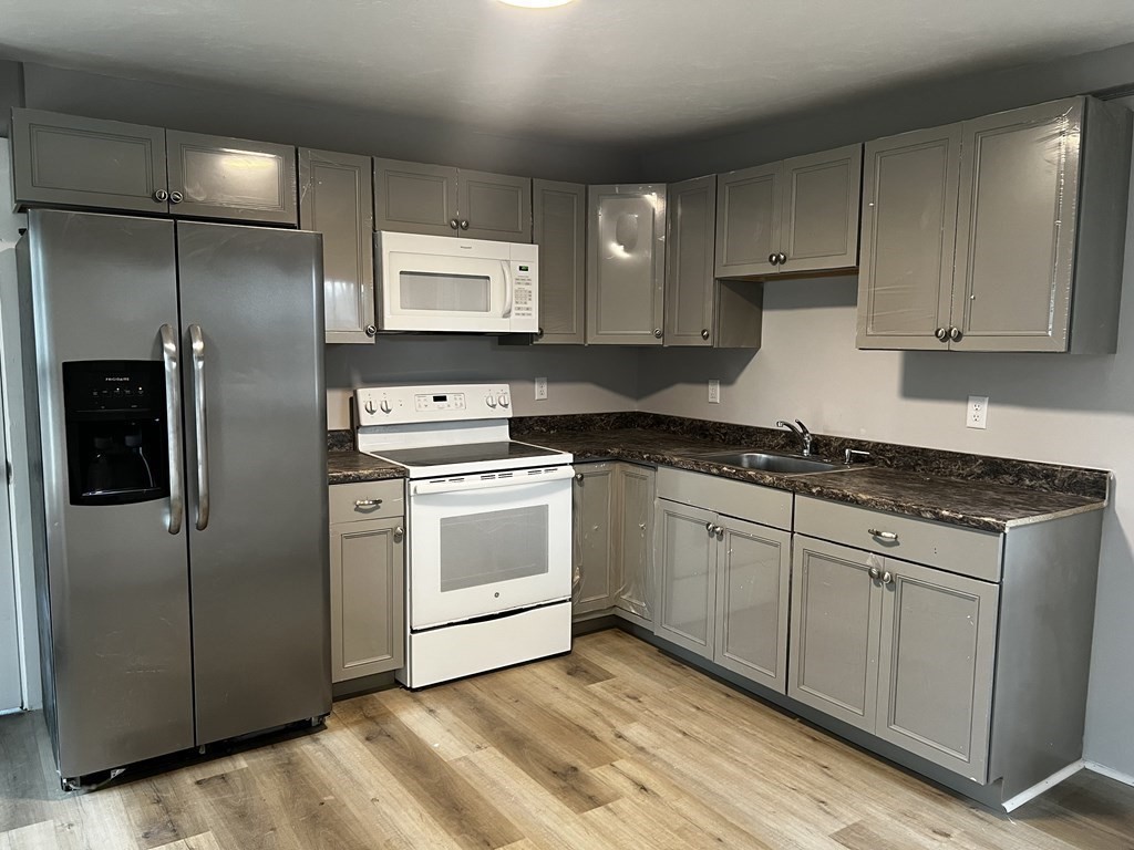 287 Wareham Road Marion, MA 02738 - Photo 8 of 27 Gallery Image 8