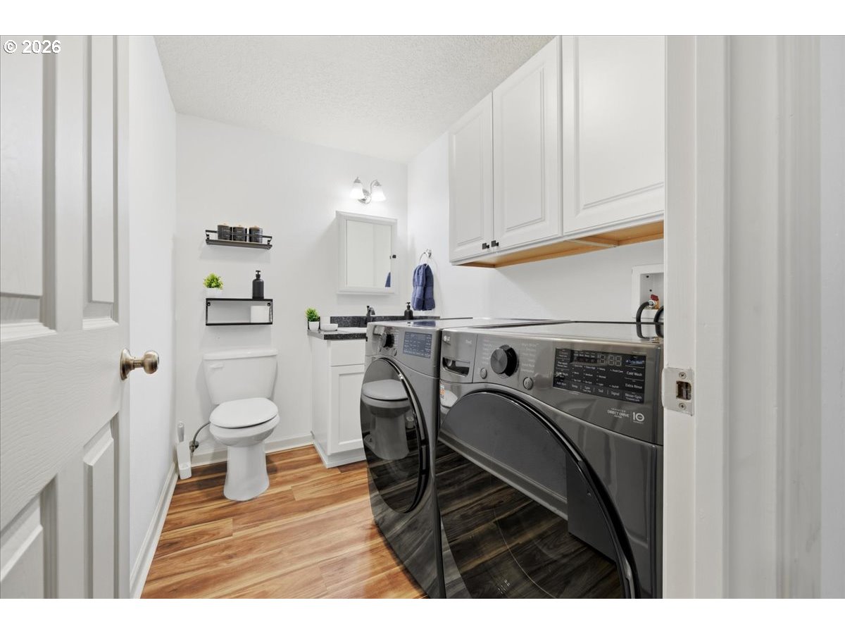5503 Southwest Multnomah Boulevard Portland, OR 97219 - Photo 15 of 28