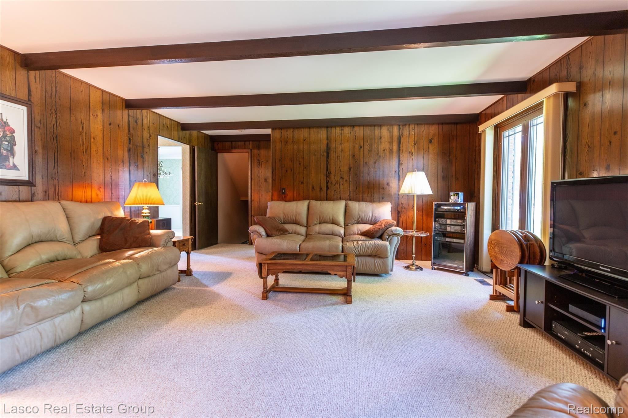 6343 Kings Pointe Road Grand Blanc, MI 48439 - Photo 8 of 44 BPF_8725.jpg