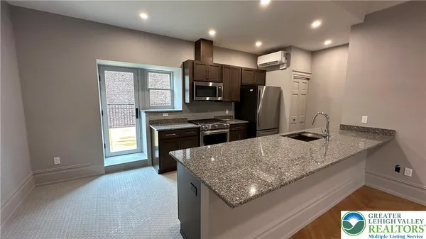 $2,295 | 214 Spring Garden Street, Unit 2A, Easton, PA 18042