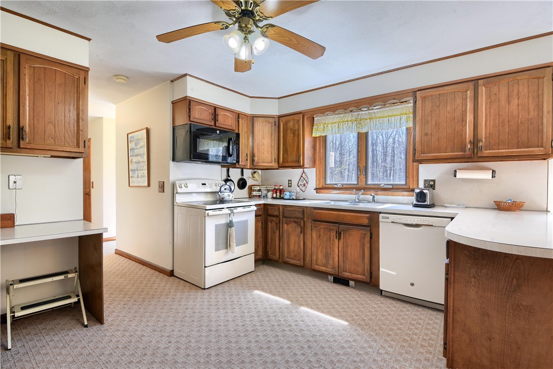 116 Lantern Lane Exeter, RI 02822 - Photo 11 of 48 Ktichen has lots of counter space
