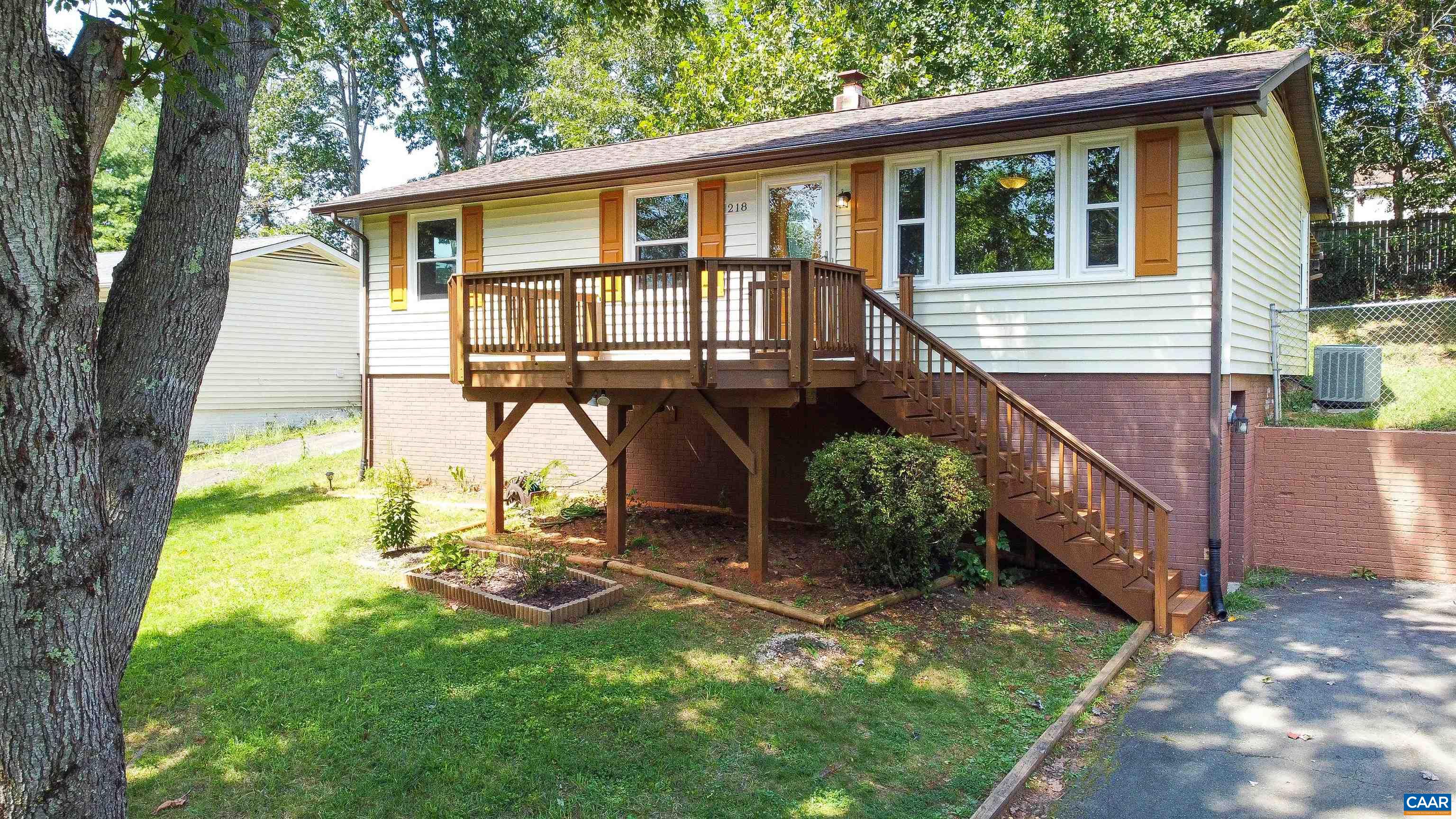 218 Barnsdale Road Charlottesville, VA 22911 - Photo 4 of 34 Gallery Image 4