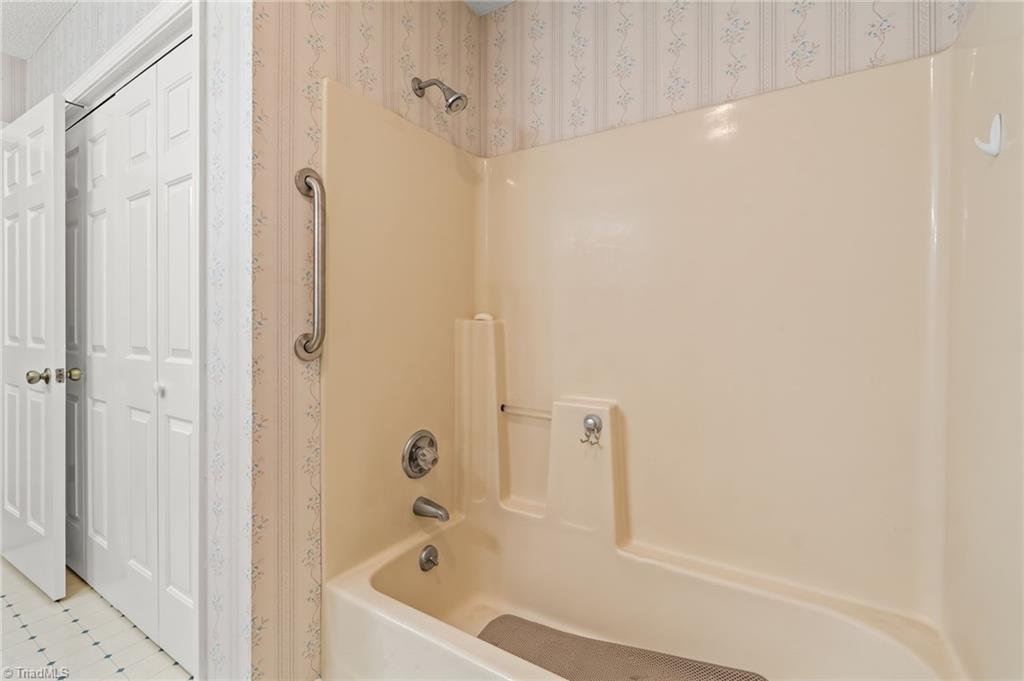 482 Motsinger Road Winston-Salem, NC 27107 - Photo 30 of 34