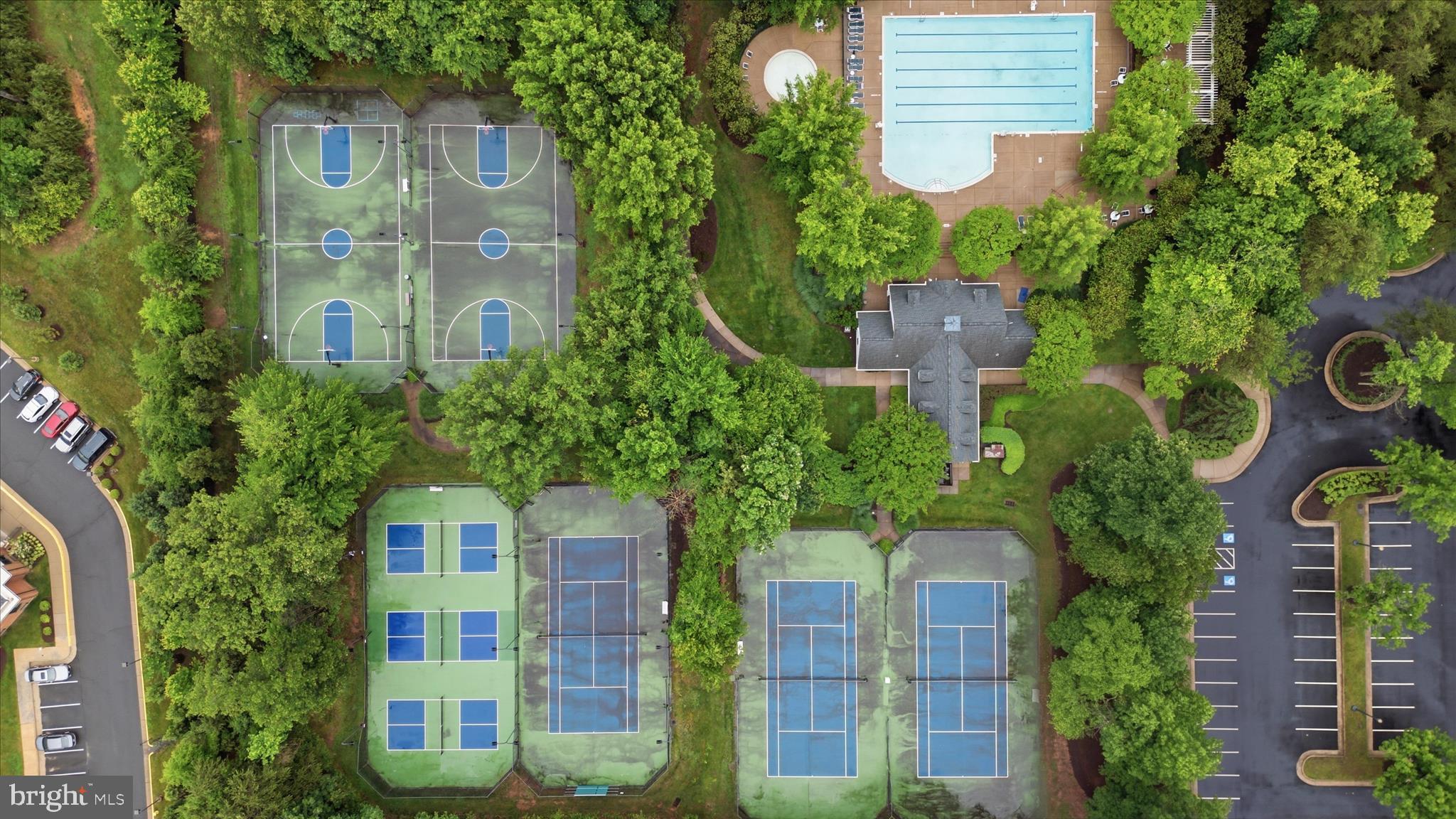 8277 Roxborough Loop Gainesville, VA 20155 - Photo 64 of 84 Amenities -Tennis, PickleBall, Pool