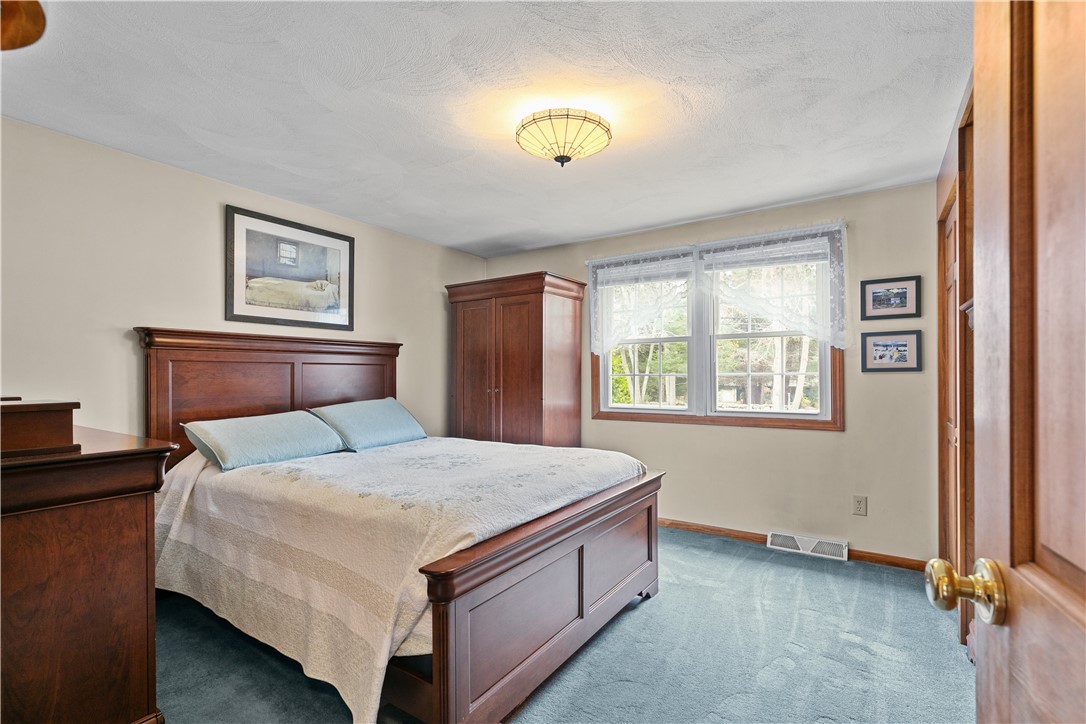 143 Bowen Hill Road Coventry, RI 02827 - Photo 14 of 47