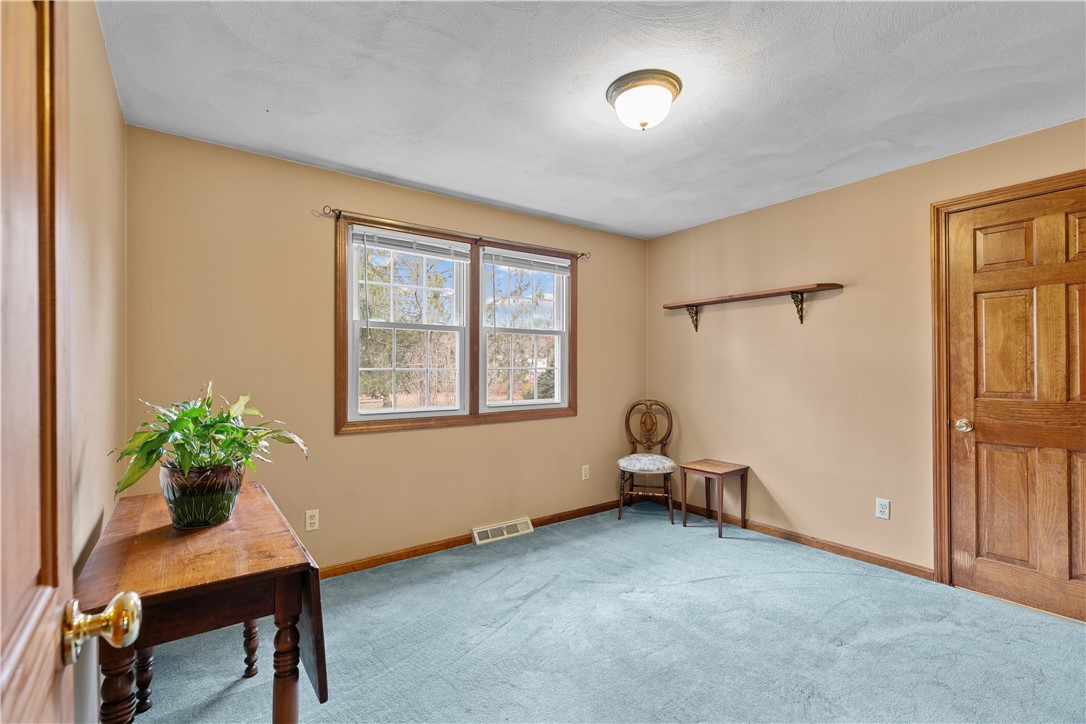 143 Bowen Hill Road Coventry, RI 02827 - Photo 16 of 47