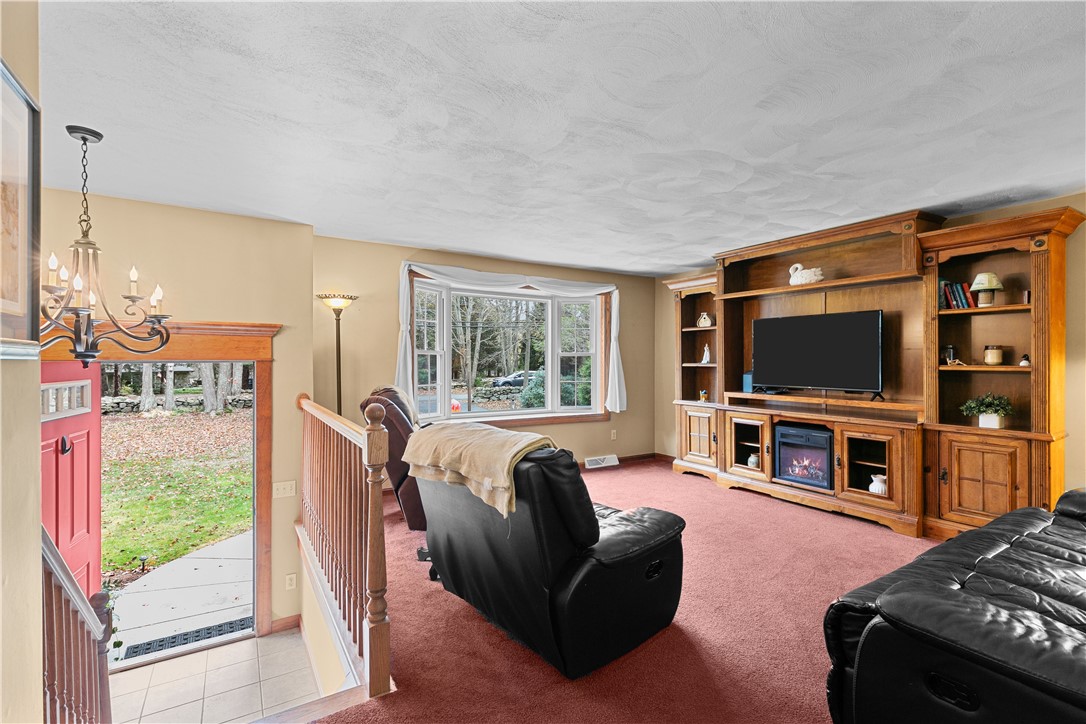 143 Bowen Hill Road Coventry, RI 02827 - Photo 3 of 47