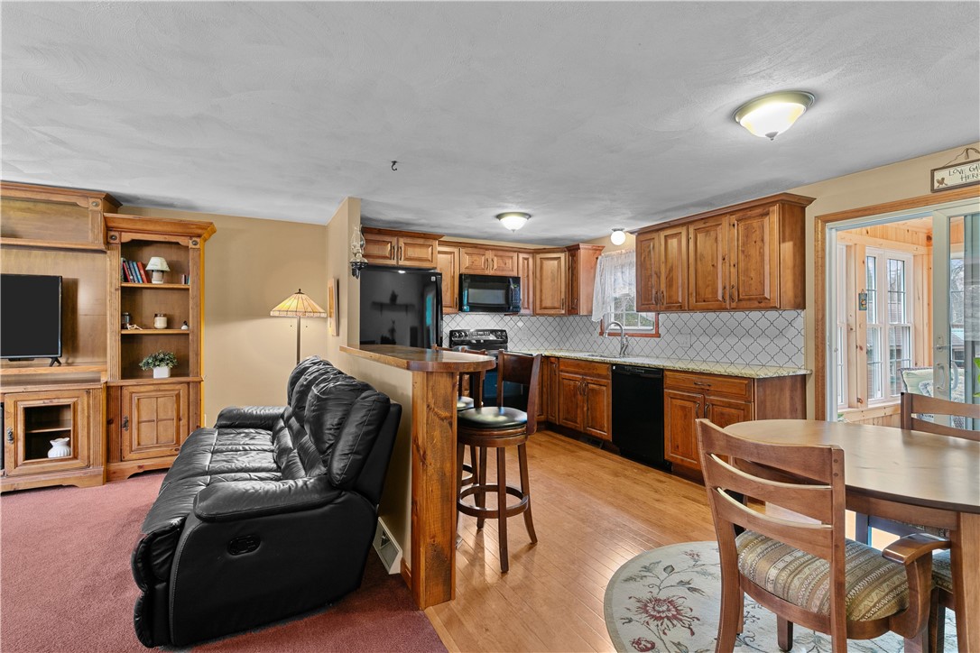 143 Bowen Hill Road Coventry, RI 02827 - Photo 6 of 47