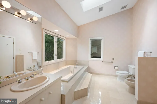 $1,995,000 | 4667 Kenmore Drive Northwest, Washington, DC 20007