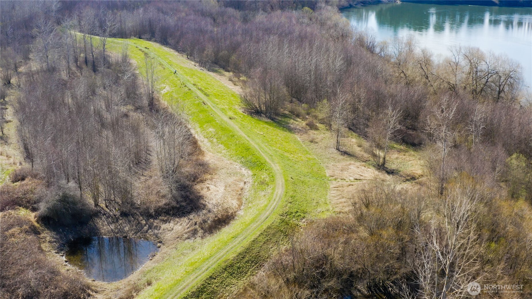 2323 Lindgren Road Mount Vernon, WA 98273 - Photo 13 of 29