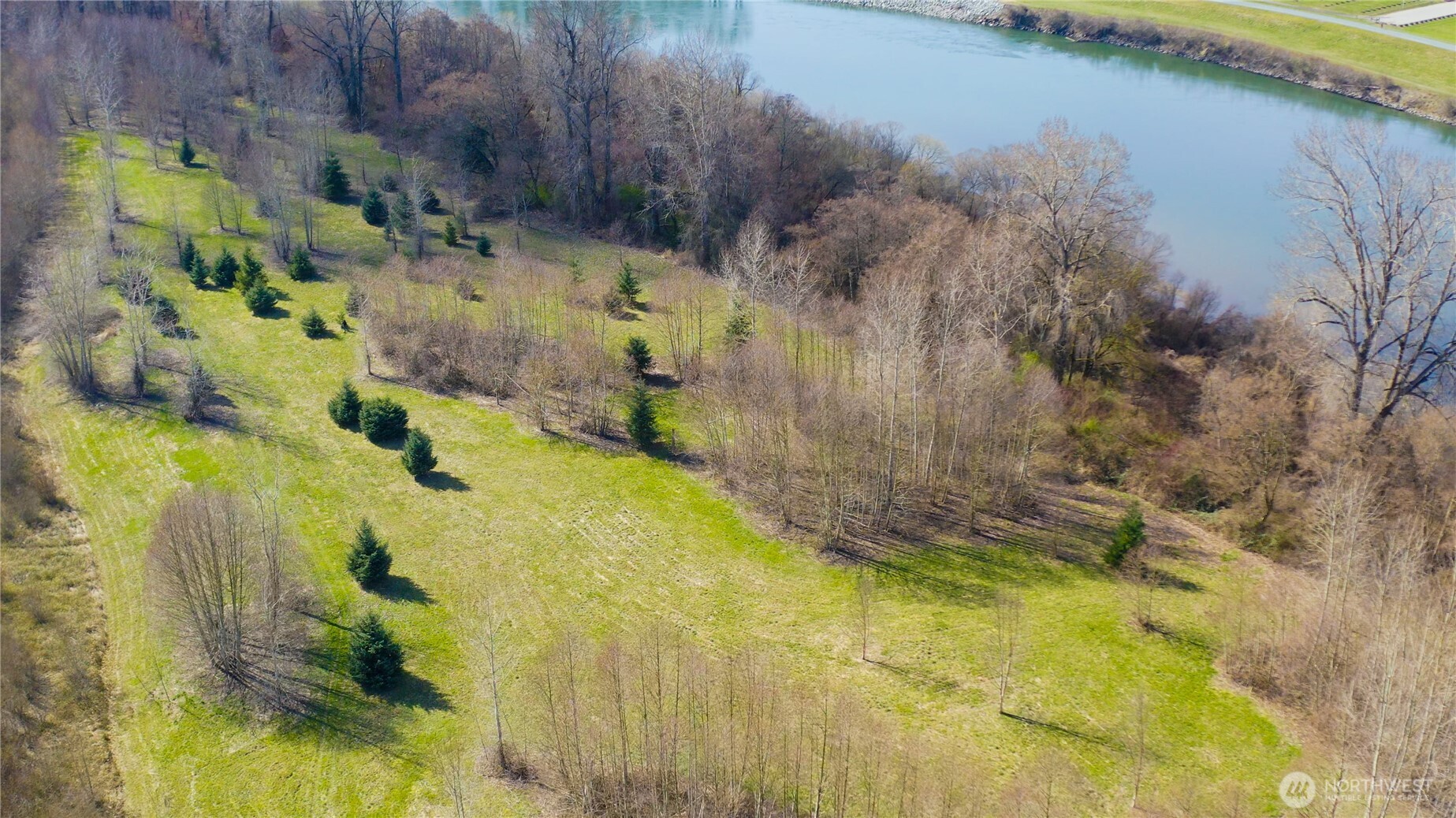 2323 Lindgren Road Mount Vernon, WA 98273 - Photo 10 of 29