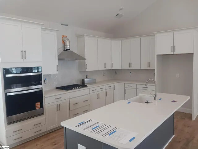 $434,568 | 204 Nicolet Place, Simpsonville, SC 29681