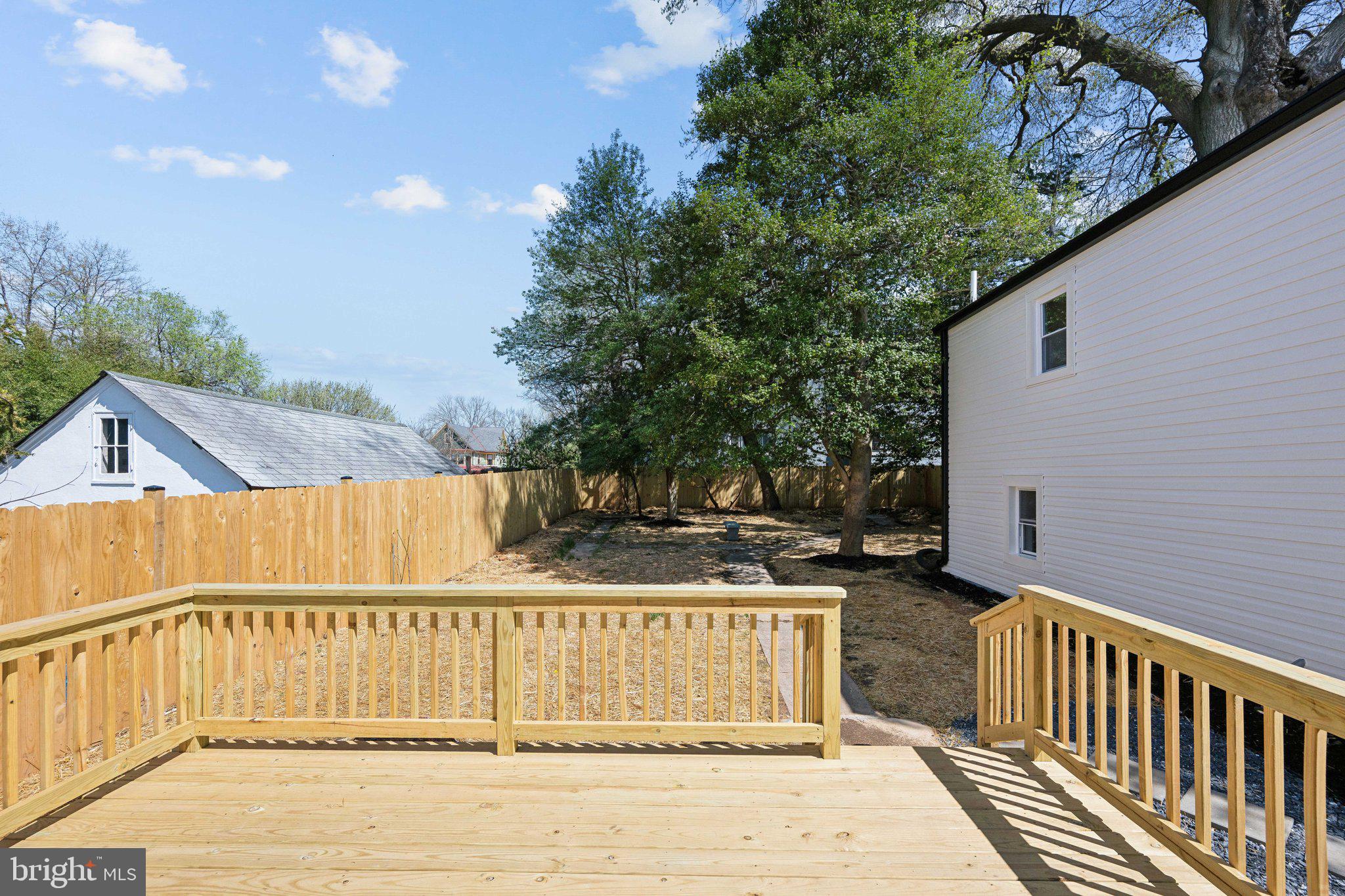 4007 35th Street Mount Rainier, MD 20712 - Photo 27 of 49 a view of a wooden fence