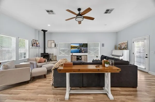 $695,000 | 35073 Auberry Road, Auberry, CA 93602