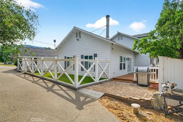 $695,000 | 35073 Auberry Road, Auberry, CA 93602