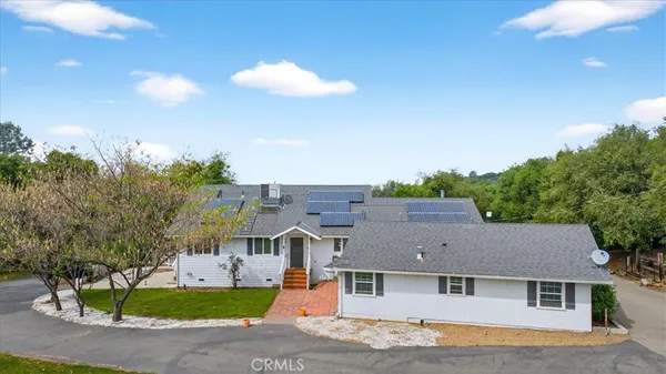 $695,000 | 35073 Auberry Road, Auberry, CA 93602