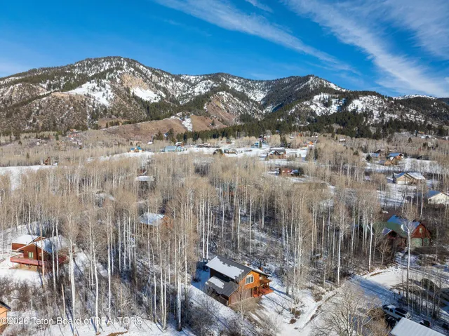 $639,000 | 168 Pine Drive, Star Valley Ranch, WY 83127