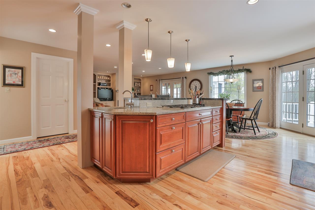 1 Massasoit Road Nashua, NH 03063 - Photo 12 of 40
