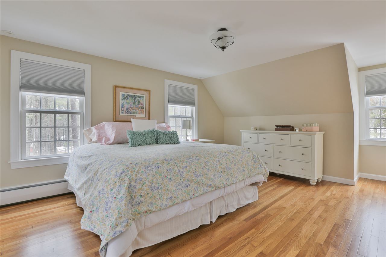 1 Massasoit Road Nashua, NH 03063 - Photo 27 of 40
