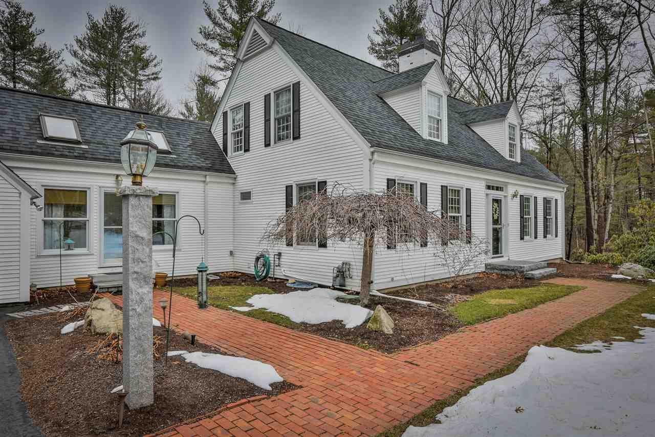1 Massasoit Road Nashua, NH 03063 - Photo 4 of 40