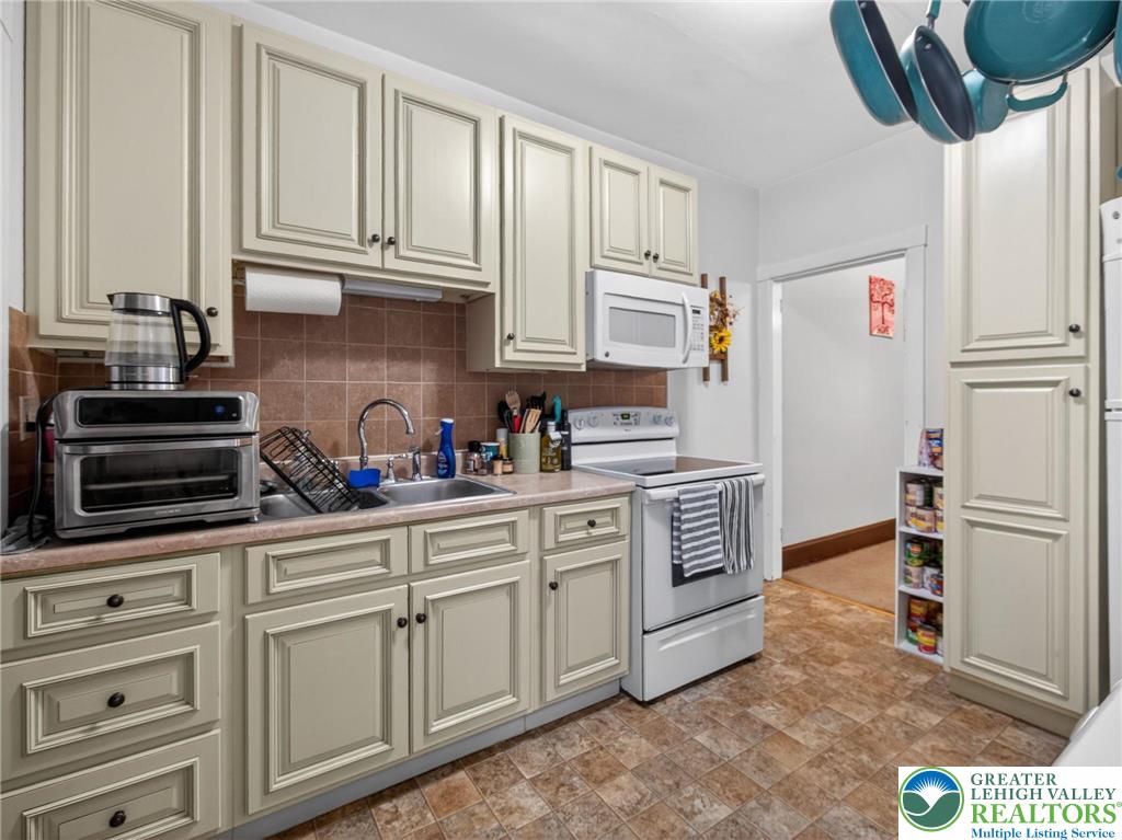 447 West Walnut Street Kutztown, PA 19530 - Photo 17 of 43