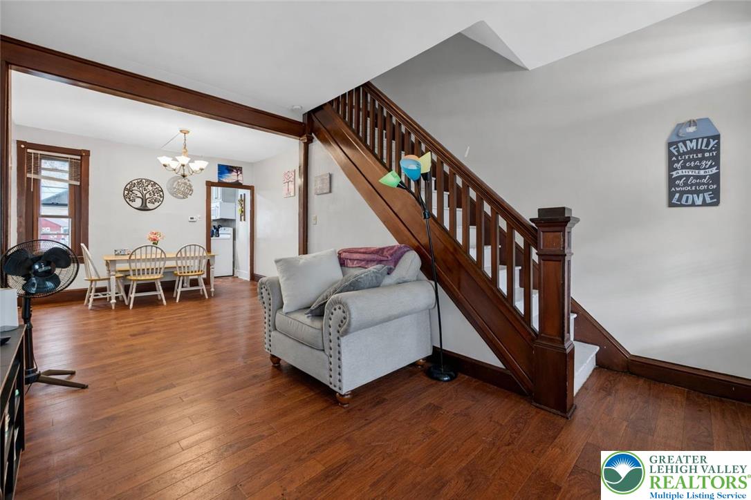 447 West Walnut Street Kutztown, PA 19530 - Photo 10 of 43 AI Generated to Show HW Flooring