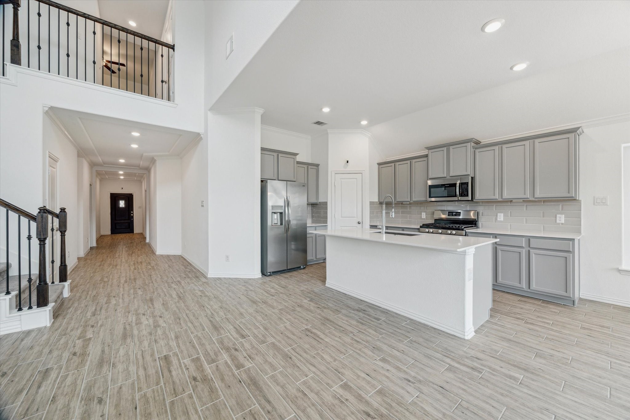 4838 Albany Ridge Lane Rosharon, TX 77583 - Photo 12 of 32